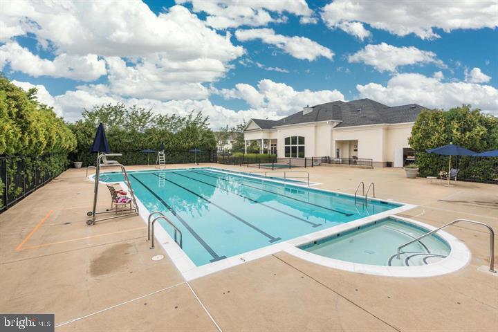 19390 COPPERMINE SQ, LEESBURG, Virginia 20176, 4 Bedrooms Bedrooms, ,3 BathroomsBathrooms,Residential,For sale,19390 COPPERMINE SQ,VALO2114680 MLS # VALO2114680