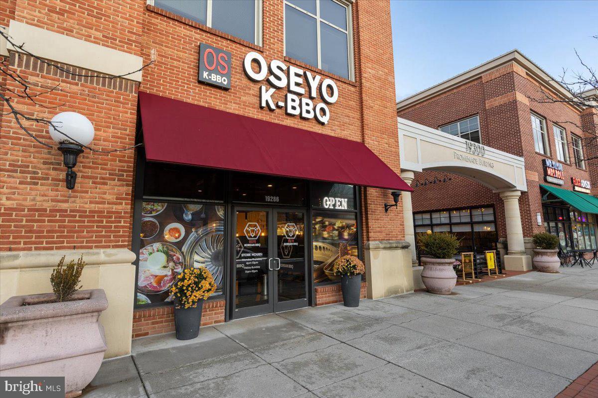 19390 COPPERMINE SQ, LEESBURG, Virginia 20176, 4 Bedrooms Bedrooms, ,3 BathroomsBathrooms,Residential,For sale,19390 COPPERMINE SQ,VALO2114680 MLS # VALO2114680