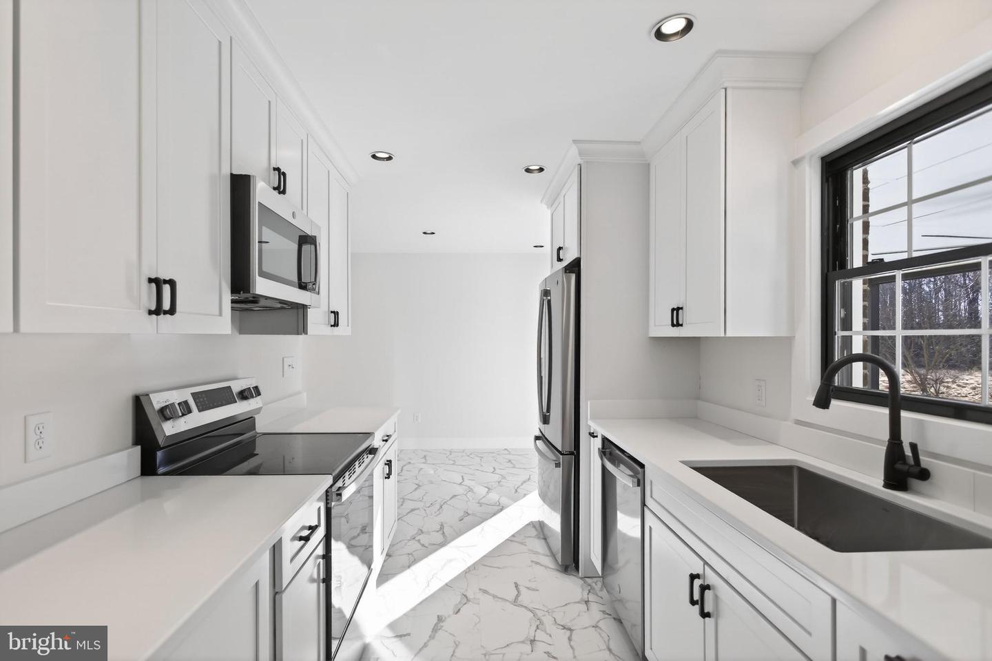 4634 SHEN LAKE DR, ROCKINGHAM, Virginia 22801, 5 Bedrooms Bedrooms, ,3 BathroomsBathrooms,Residential,For sale,4634 SHEN LAKE DR,VARO2002822 MLS # VARO2002822