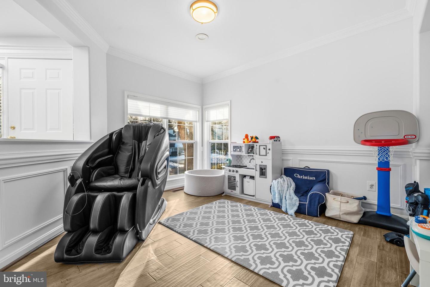 9800 BOLTON VILLAGE CT, FAIRFAX, Virginia 22032, 3 Bedrooms Bedrooms, ,3 BathroomsBathrooms,Residential,For sale,9800 BOLTON VILLAGE CT,VAFC2007712 MLS # VAFC2007712