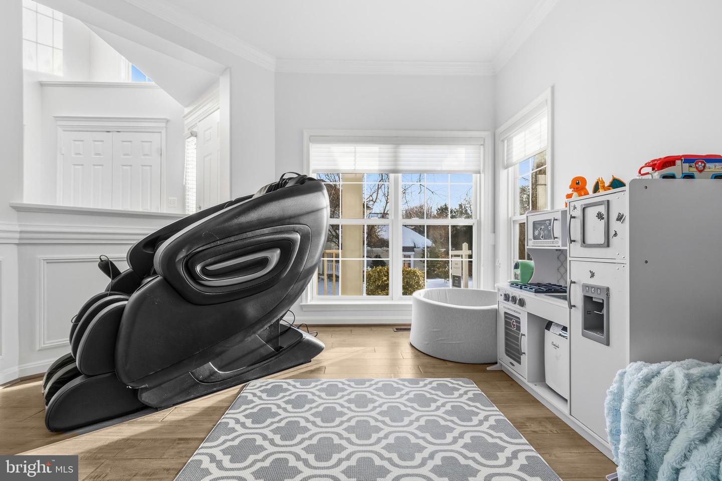 9800 BOLTON VILLAGE CT, FAIRFAX, Virginia 22032, 3 Bedrooms Bedrooms, ,3 BathroomsBathrooms,Residential,For sale,9800 BOLTON VILLAGE CT,VAFC2007712 MLS # VAFC2007712