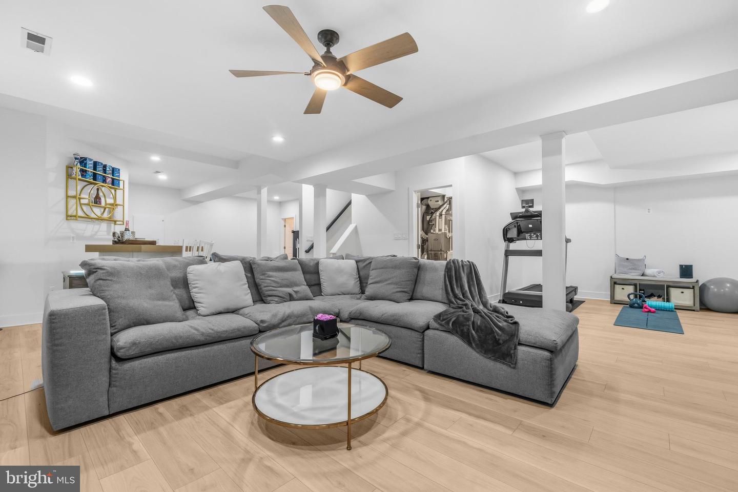 9800 BOLTON VILLAGE CT, FAIRFAX, Virginia 22032, 3 Bedrooms Bedrooms, ,3 BathroomsBathrooms,Residential,For sale,9800 BOLTON VILLAGE CT,VAFC2007712 MLS # VAFC2007712