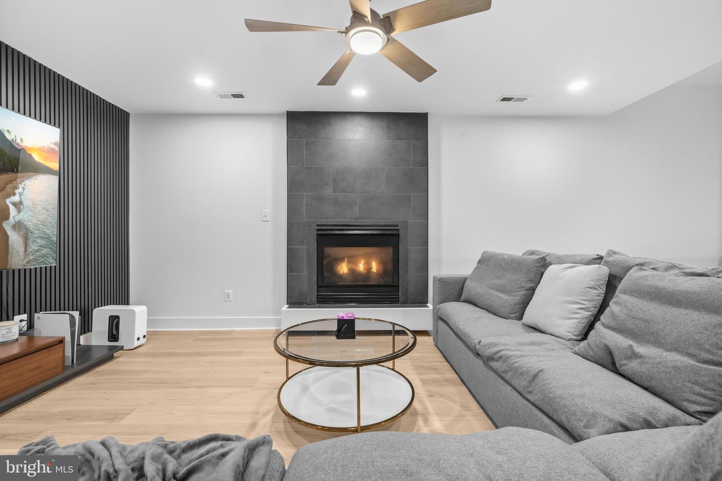 9800 BOLTON VILLAGE CT, FAIRFAX, Virginia 22032, 3 Bedrooms Bedrooms, ,3 BathroomsBathrooms,Residential,For sale,9800 BOLTON VILLAGE CT,VAFC2007712 MLS # VAFC2007712