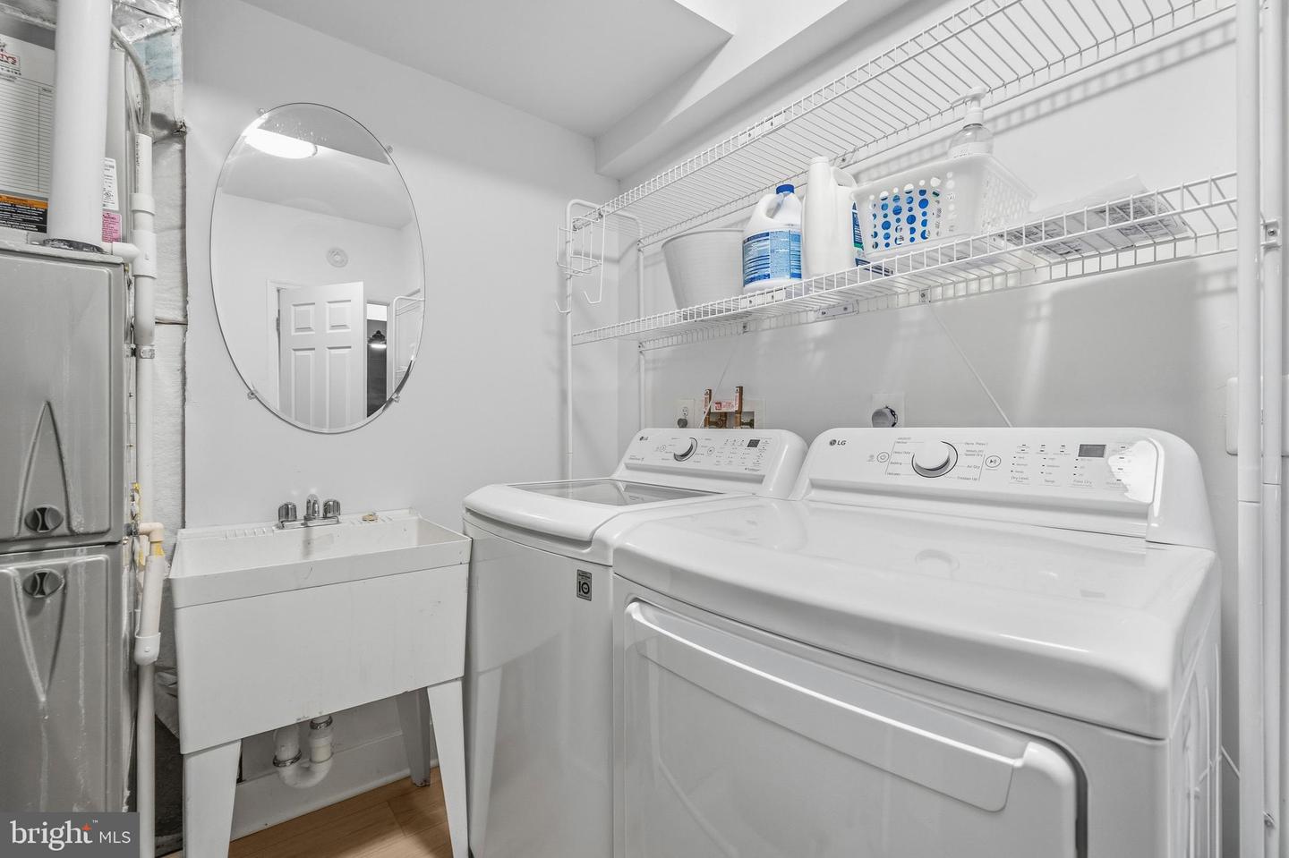 9800 BOLTON VILLAGE CT, FAIRFAX, Virginia 22032, 3 Bedrooms Bedrooms, ,3 BathroomsBathrooms,Residential,For sale,9800 BOLTON VILLAGE CT,VAFC2007712 MLS # VAFC2007712