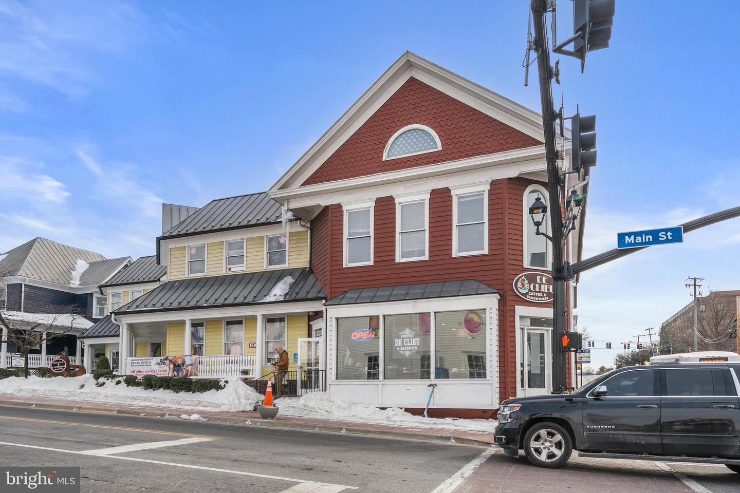 9800 BOLTON VILLAGE CT, FAIRFAX, Virginia 22032, 3 Bedrooms Bedrooms, ,3 BathroomsBathrooms,Residential,For sale,9800 BOLTON VILLAGE CT,VAFC2007712 MLS # VAFC2007712