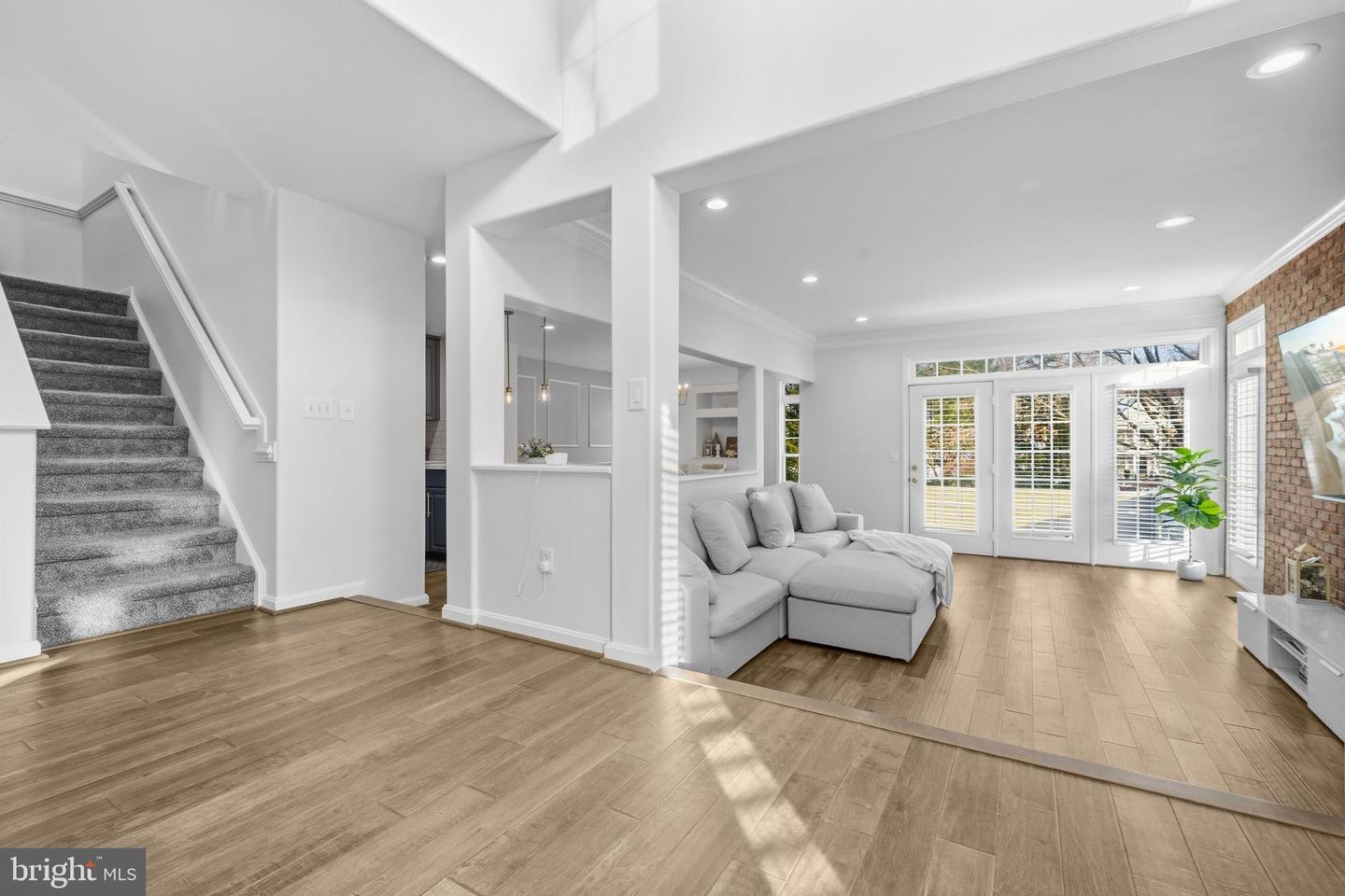 9800 BOLTON VILLAGE CT, FAIRFAX, Virginia 22032, 3 Bedrooms Bedrooms, ,3 BathroomsBathrooms,Residential,For sale,9800 BOLTON VILLAGE CT,VAFC2007712 MLS # VAFC2007712