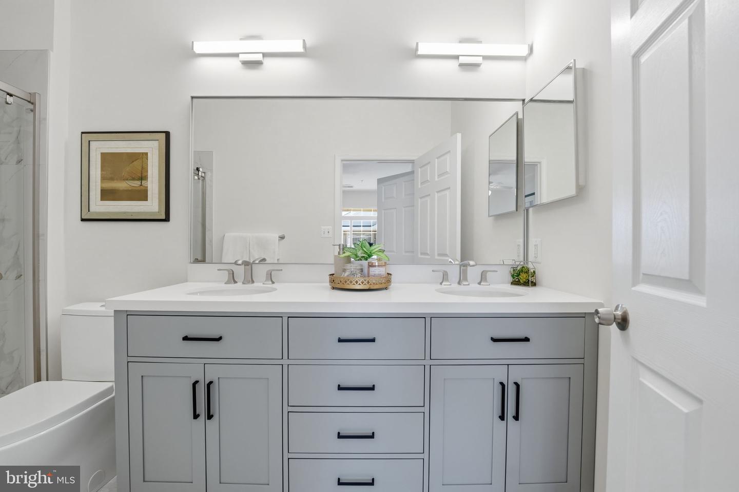 1305-O WINDLEAF DR, RESTON, Virginia 20194, 2 Bedrooms Bedrooms, ,2 BathroomsBathrooms,Residential,For sale,1305-O WINDLEAF DR,VAFX2287702 MLS # VAFX2287702