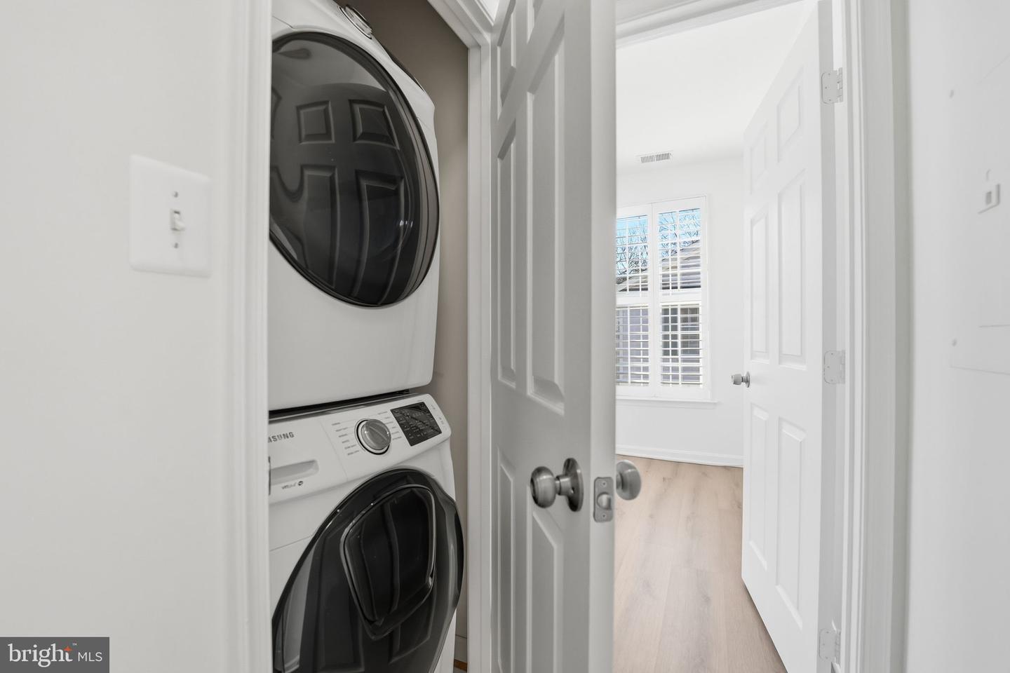 1305-O WINDLEAF DR, RESTON, Virginia 20194, 2 Bedrooms Bedrooms, ,2 BathroomsBathrooms,Residential,For sale,1305-O WINDLEAF DR,VAFX2287702 MLS # VAFX2287702