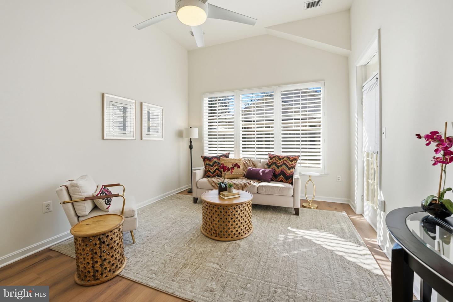 1305-O WINDLEAF DR, RESTON, Virginia 20194, 2 Bedrooms Bedrooms, ,2 BathroomsBathrooms,Residential,For sale,1305-O WINDLEAF DR,VAFX2287702 MLS # VAFX2287702