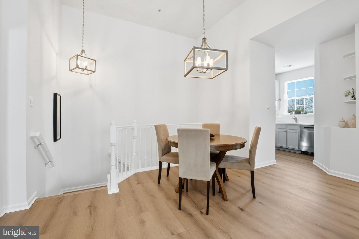 1305-O WINDLEAF DR, RESTON, Virginia 20194, 2 Bedrooms Bedrooms, ,2 BathroomsBathrooms,Residential,For sale,1305-O WINDLEAF DR,VAFX2287702 MLS # VAFX2287702