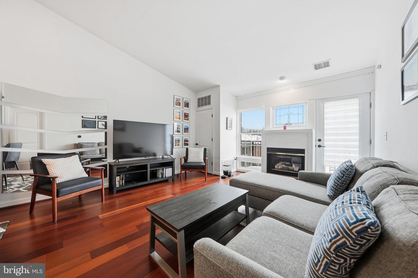 6940 FAIRFAX DR #406, ARLINGTON, Virginia 22213, 2 Bedrooms Bedrooms, ,2 BathroomsBathrooms,Residential,For sale,6940 FAIRFAX DR #406,VAAR2068230 MLS # VAAR2068230