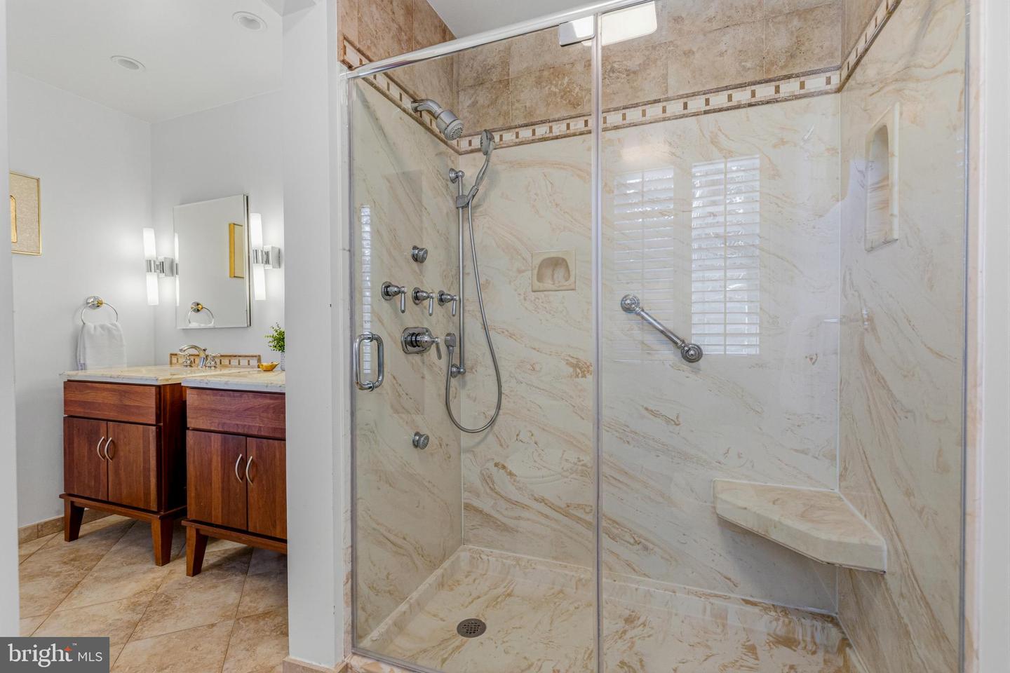 4600 4TH RD N, ARLINGTON, Virginia 22203, 3 Bedrooms Bedrooms, ,3 BathroomsBathrooms,Residential,For sale,4600 4TH RD N,VAAR2068250 MLS # VAAR2068250