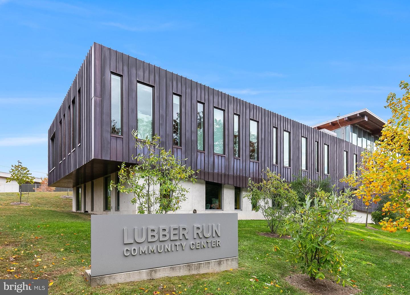 4600 4TH RD N, ARLINGTON, Virginia 22203, 3 Bedrooms Bedrooms, ,3 BathroomsBathrooms,Residential,For sale,4600 4TH RD N,VAAR2068250 MLS # VAAR2068250