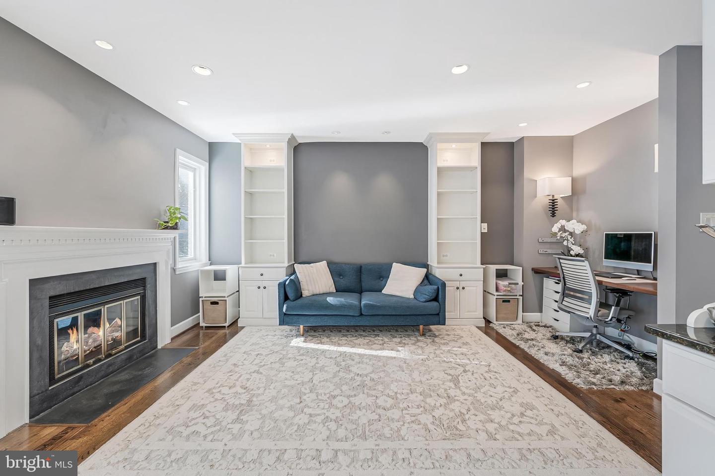 1456 HAMPTON HILL CIR, MCLEAN, Virginia 22101, 3 Bedrooms Bedrooms, ,3 BathroomsBathrooms,Residential,For sale,1456 HAMPTON HILL CIR,VAFX2287974 MLS # VAFX2287974