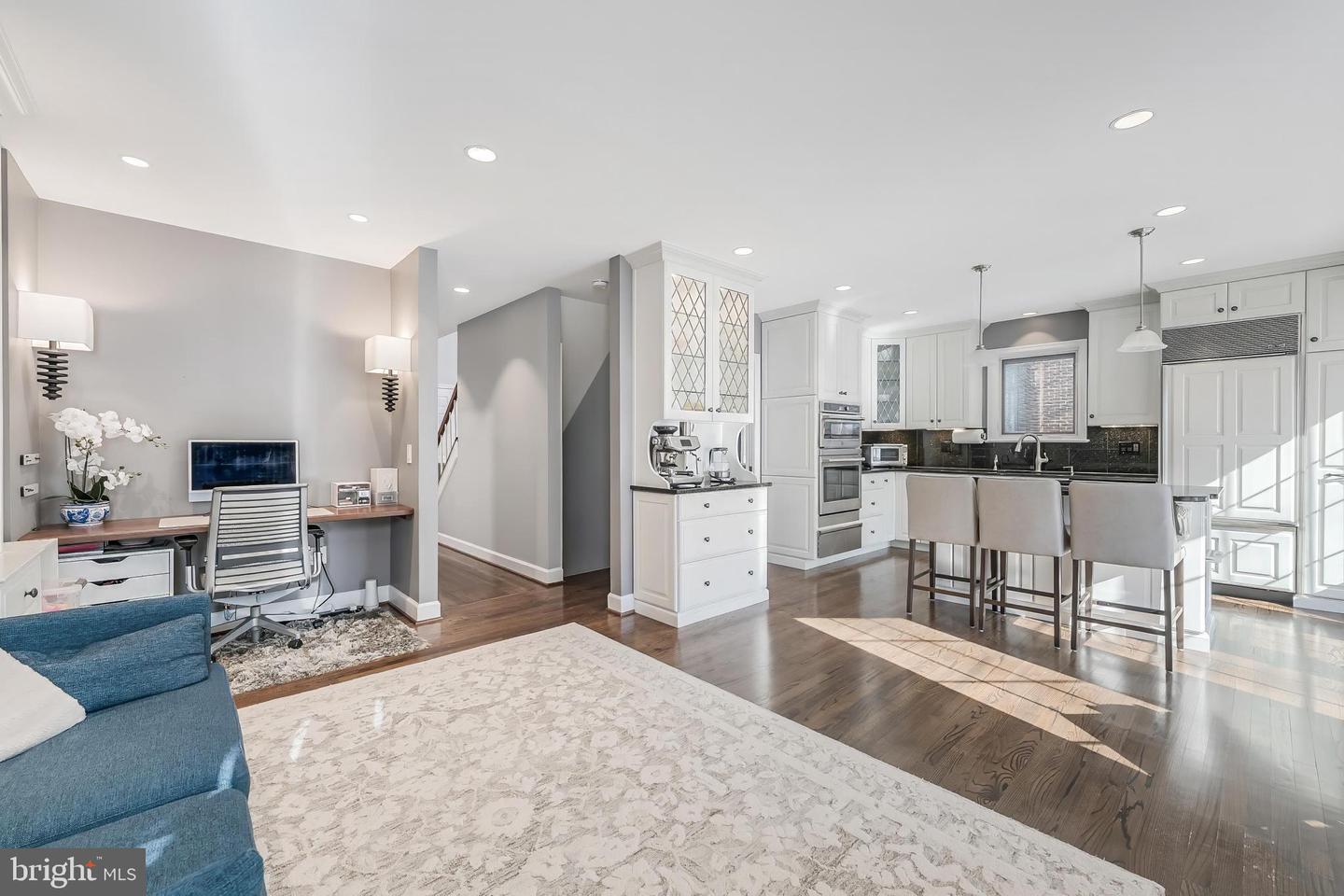 1456 HAMPTON HILL CIR, MCLEAN, Virginia 22101, 3 Bedrooms Bedrooms, ,3 BathroomsBathrooms,Residential,For sale,1456 HAMPTON HILL CIR,VAFX2287974 MLS # VAFX2287974