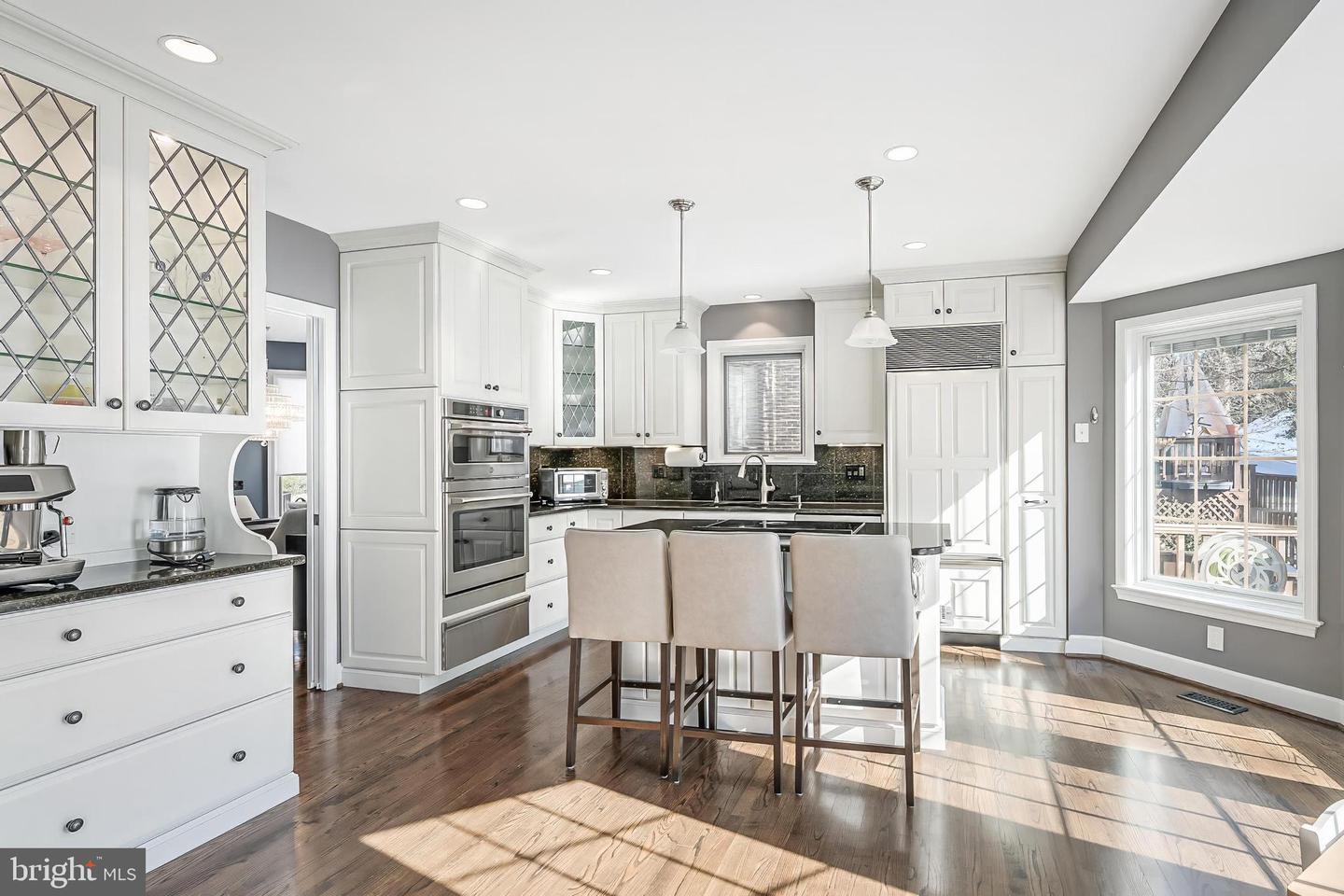 1456 HAMPTON HILL CIR, MCLEAN, Virginia 22101, 3 Bedrooms Bedrooms, ,3 BathroomsBathrooms,Residential,For sale,1456 HAMPTON HILL CIR,VAFX2287974 MLS # VAFX2287974