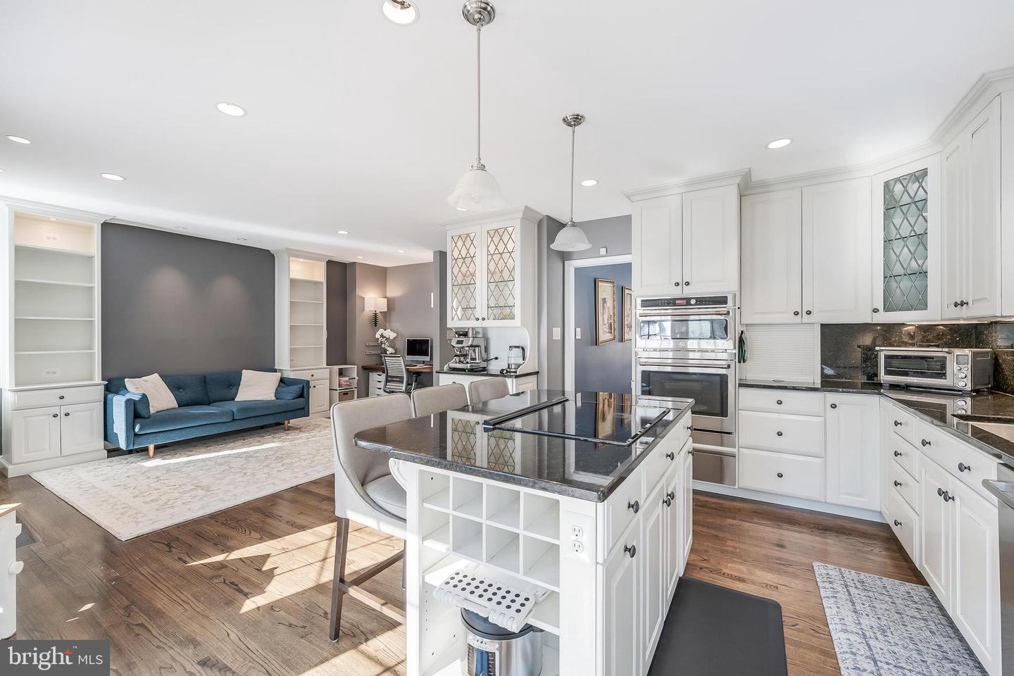 1456 HAMPTON HILL CIR, MCLEAN, Virginia 22101, 3 Bedrooms Bedrooms, ,3 BathroomsBathrooms,Residential,For sale,1456 HAMPTON HILL CIR,VAFX2287974 MLS # VAFX2287974