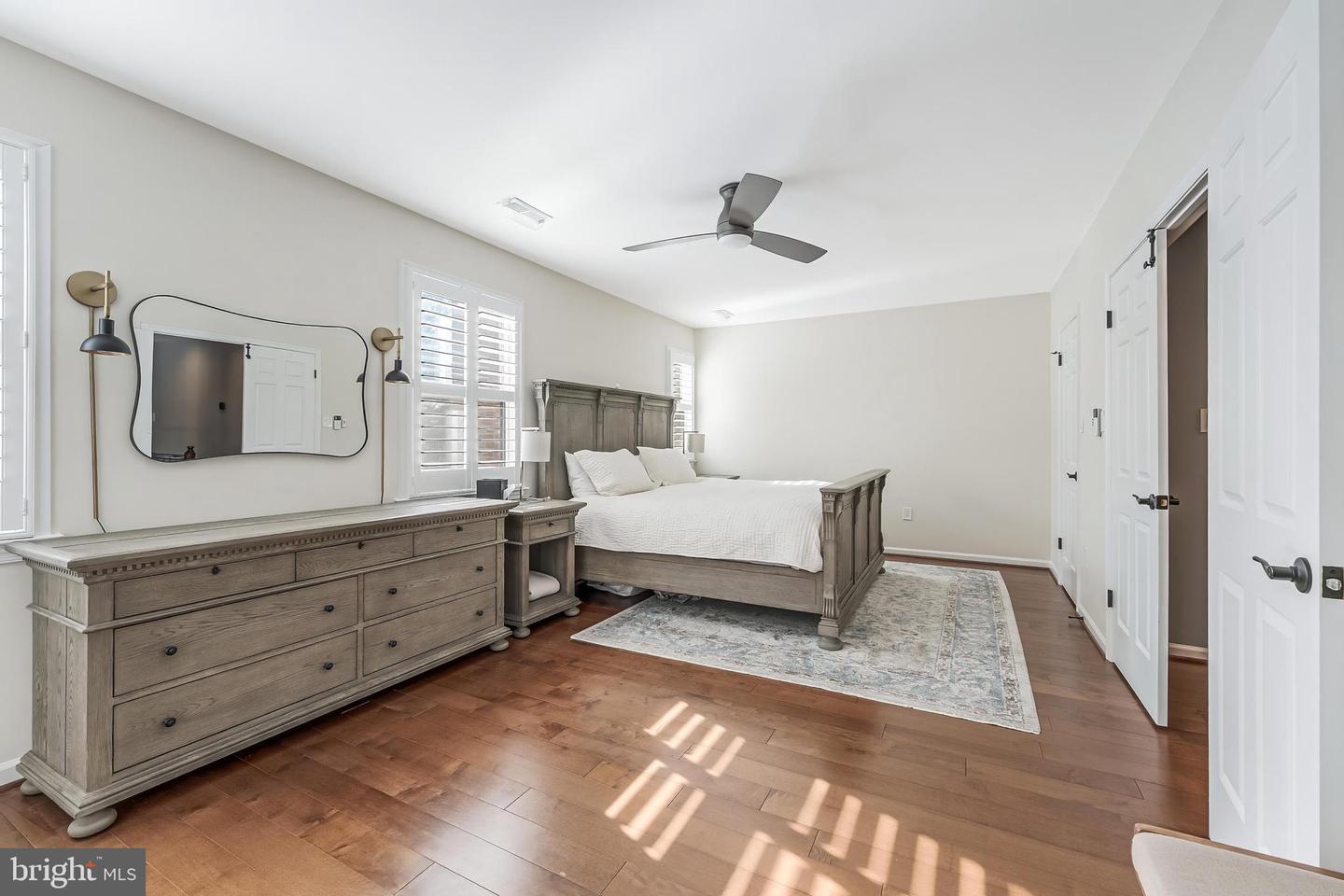 1456 HAMPTON HILL CIR, MCLEAN, Virginia 22101, 3 Bedrooms Bedrooms, ,3 BathroomsBathrooms,Residential,For sale,1456 HAMPTON HILL CIR,VAFX2287974 MLS # VAFX2287974