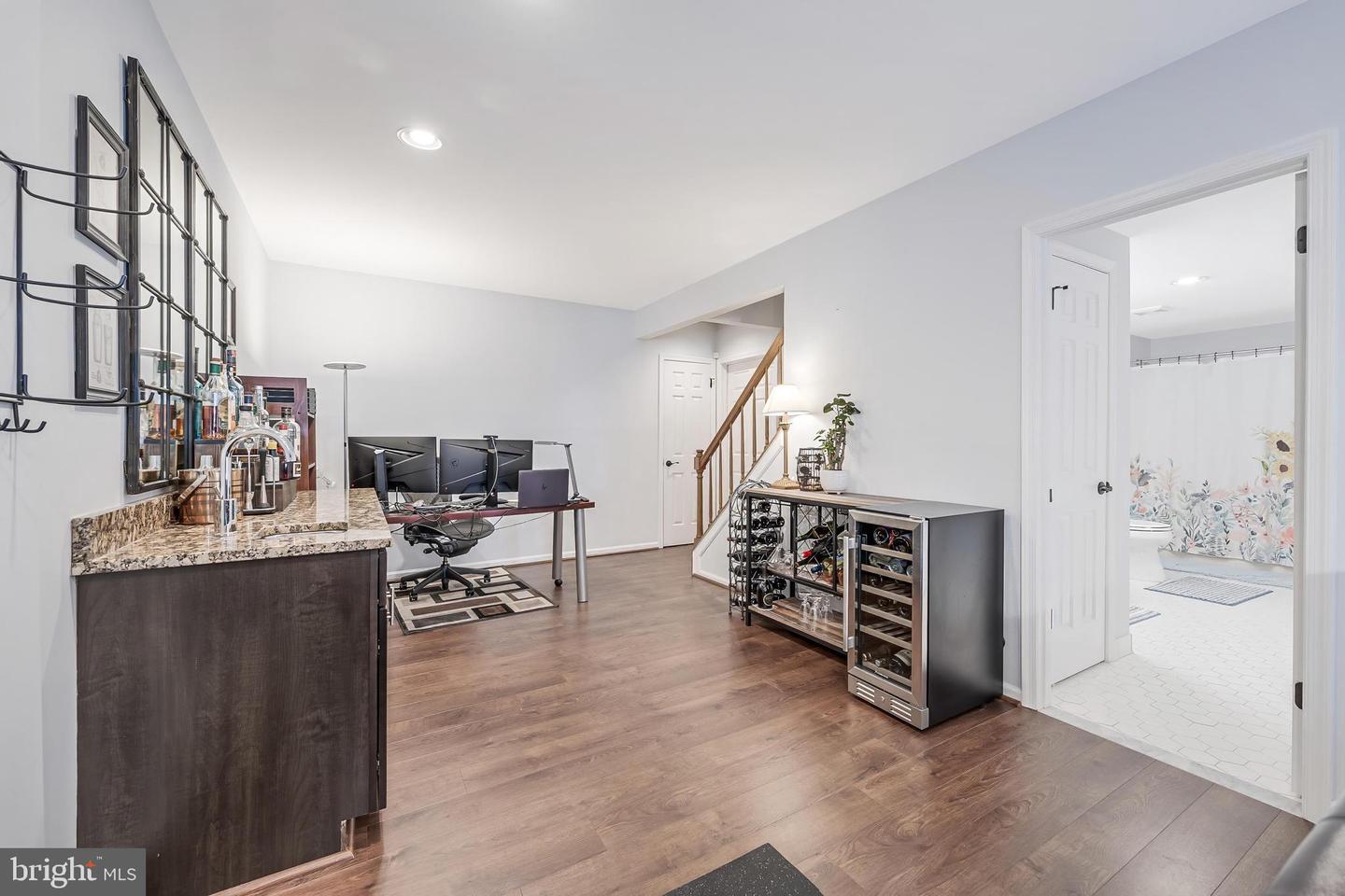 1456 HAMPTON HILL CIR, MCLEAN, Virginia 22101, 3 Bedrooms Bedrooms, ,3 BathroomsBathrooms,Residential,For sale,1456 HAMPTON HILL CIR,VAFX2287974 MLS # VAFX2287974