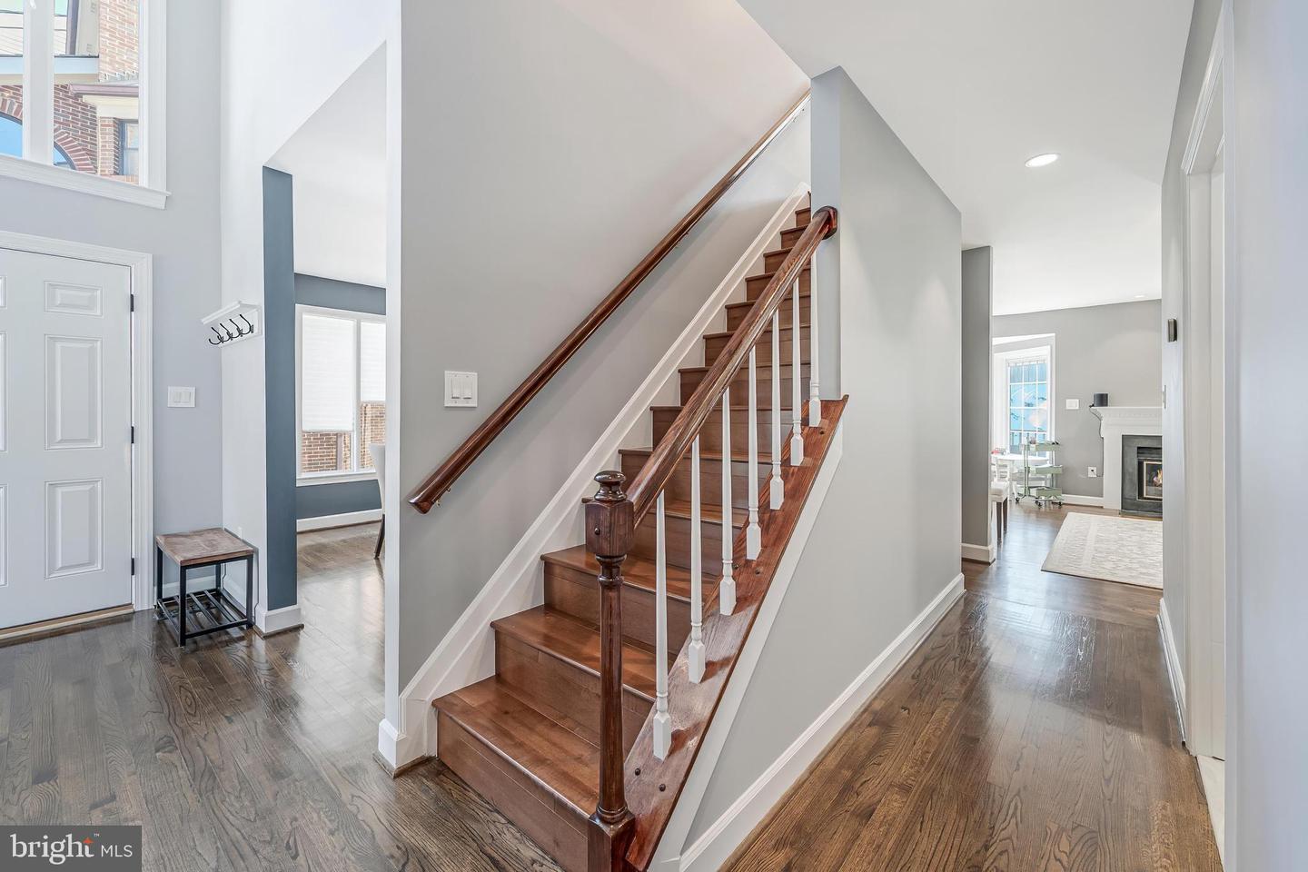 1456 HAMPTON HILL CIR, MCLEAN, Virginia 22101, 3 Bedrooms Bedrooms, ,3 BathroomsBathrooms,Residential,For sale,1456 HAMPTON HILL CIR,VAFX2287974 MLS # VAFX2287974