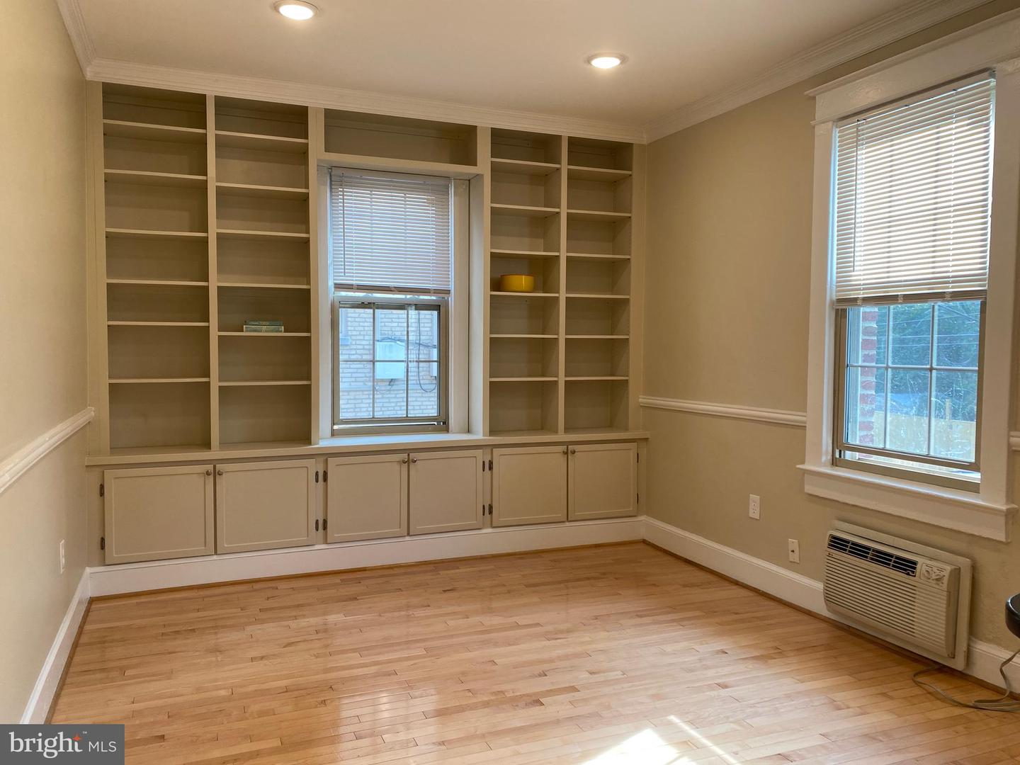 3026 WISCONSIN AVE NW #109, WASHINGTON, District Of Columbia 20016, 1 Bedroom Bedrooms, ,1 BathroomBathrooms,Residential,For sale,3026 WISCONSIN AVE NW #109,DCDC2243760 MLS # DCDC2243760