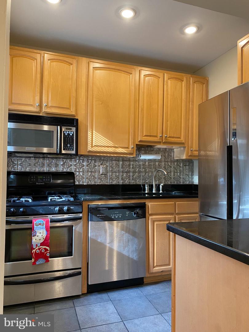 3026 WISCONSIN AVE NW #109, WASHINGTON, District Of Columbia 20016, 1 Bedroom Bedrooms, ,1 BathroomBathrooms,Residential,For sale,3026 WISCONSIN AVE NW #109,DCDC2243760 MLS # DCDC2243760