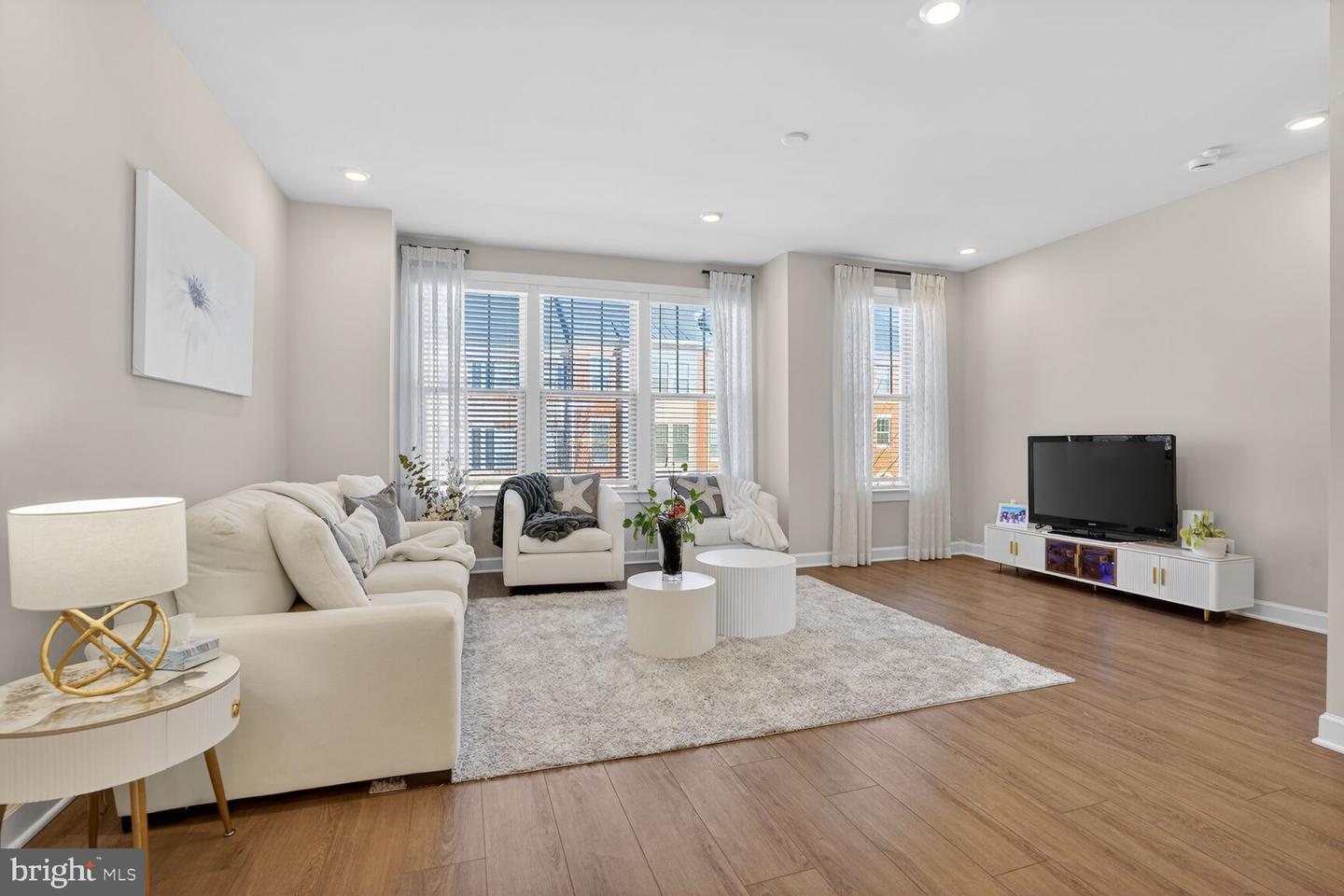 3757 MAYORS WAY, FAIRFAX, Virginia 22030, 3 Bedrooms Bedrooms, ,3 BathroomsBathrooms,Residential,For sale,3757 MAYORS WAY,VAFC2007718 MLS # VAFC2007718