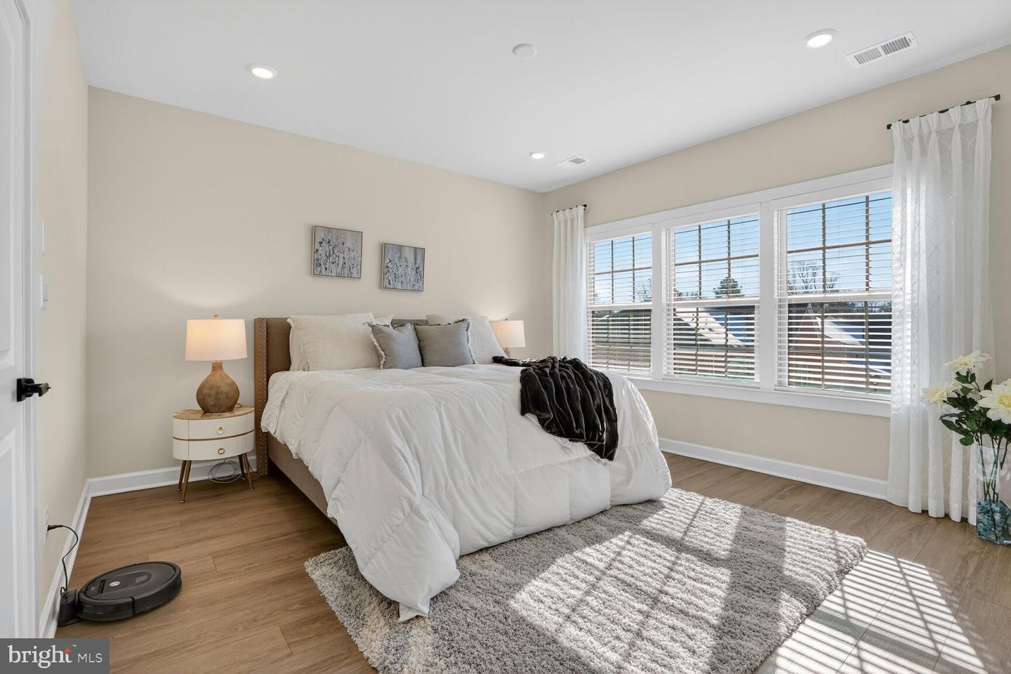 3757 MAYORS WAY, FAIRFAX, Virginia 22030, 3 Bedrooms Bedrooms, ,3 BathroomsBathrooms,Residential,For sale,3757 MAYORS WAY,VAFC2007718 MLS # VAFC2007718