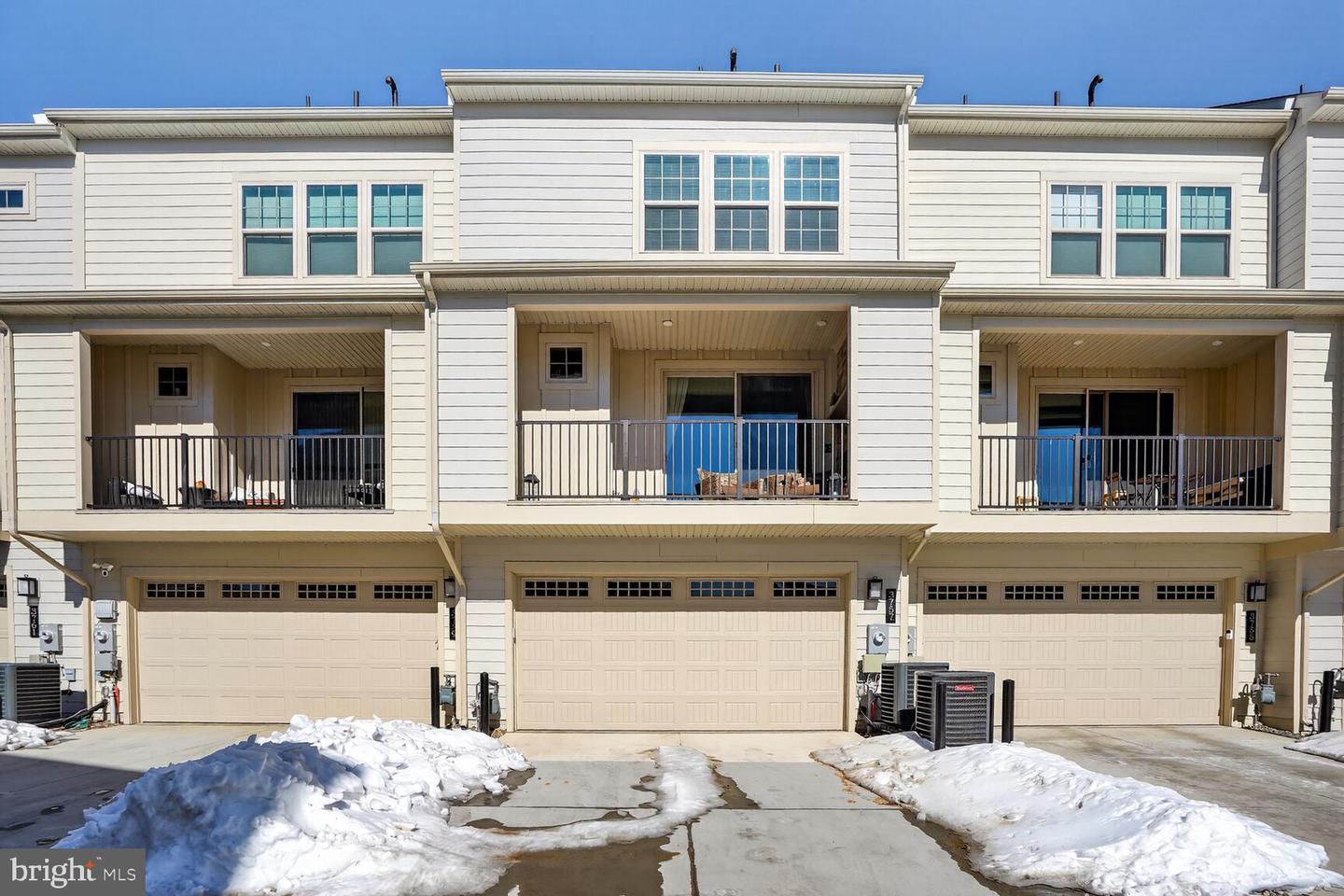 3757 MAYORS WAY, FAIRFAX, Virginia 22030, 3 Bedrooms Bedrooms, ,3 BathroomsBathrooms,Residential,For sale,3757 MAYORS WAY,VAFC2007718 MLS # VAFC2007718