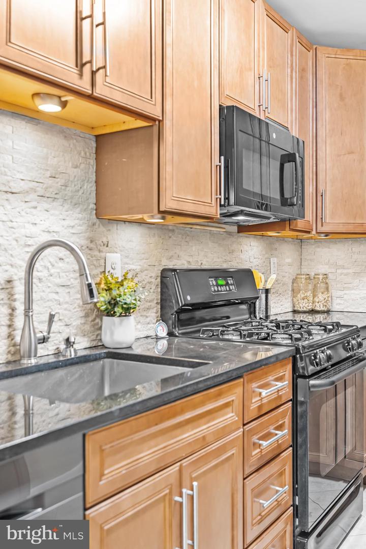 5101 8TH RD S #13, ARLINGTON, Virginia 22204, 1 Bedroom Bedrooms, ,1 BathroomBathrooms,Residential,For sale,5101 8TH RD S #13,VAAR2068334 MLS # VAAR2068334