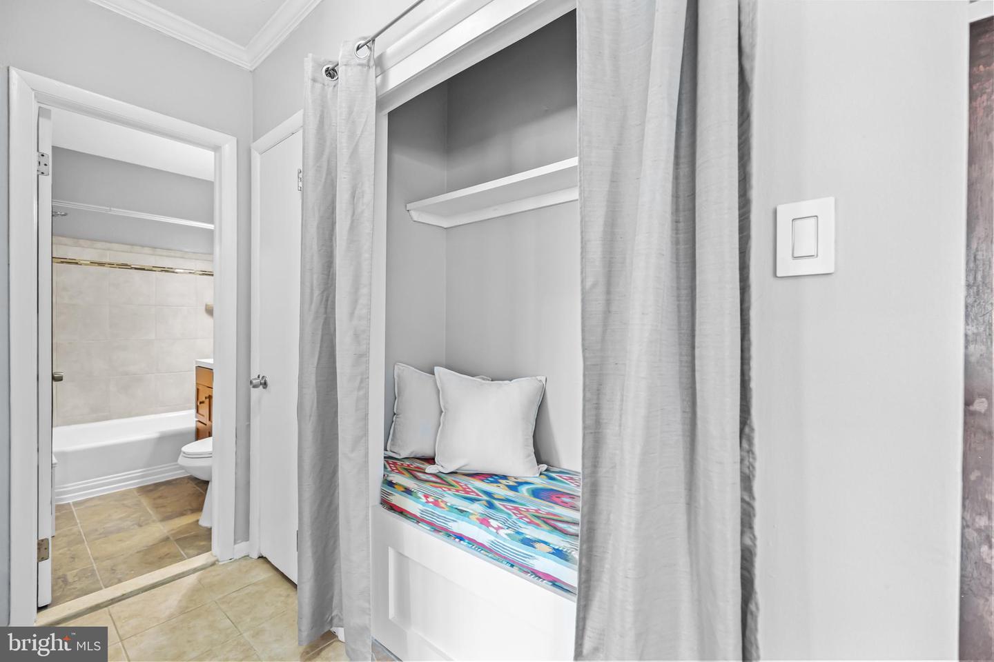 5101 8TH RD S #13, ARLINGTON, Virginia 22204, 1 Bedroom Bedrooms, ,1 BathroomBathrooms,Residential,For sale,5101 8TH RD S #13,VAAR2068334 MLS # VAAR2068334