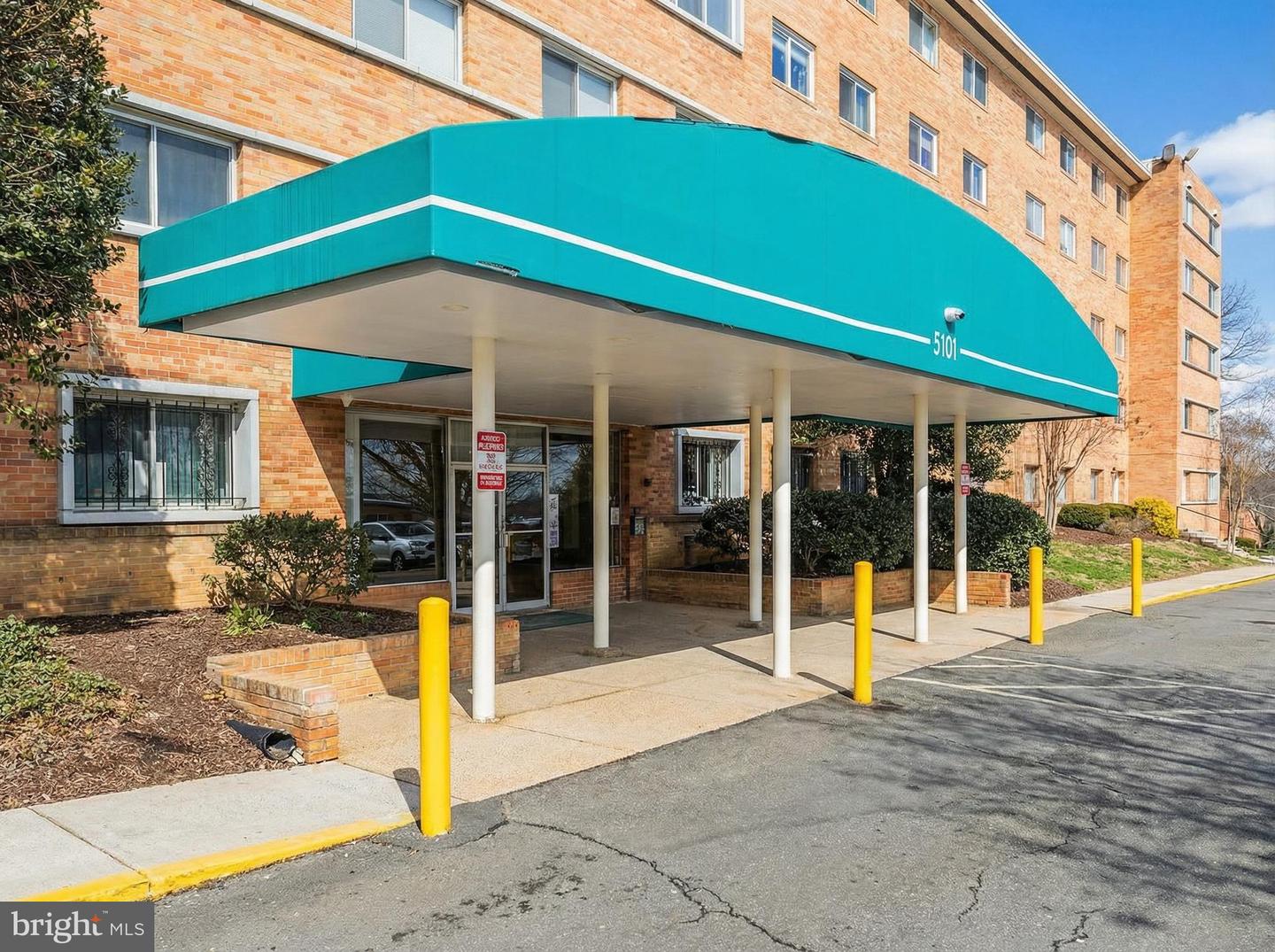 5101 8TH RD S #13, ARLINGTON, Virginia 22204, 1 Bedroom Bedrooms, ,1 BathroomBathrooms,Residential,For sale,5101 8TH RD S #13,VAAR2068334 MLS # VAAR2068334