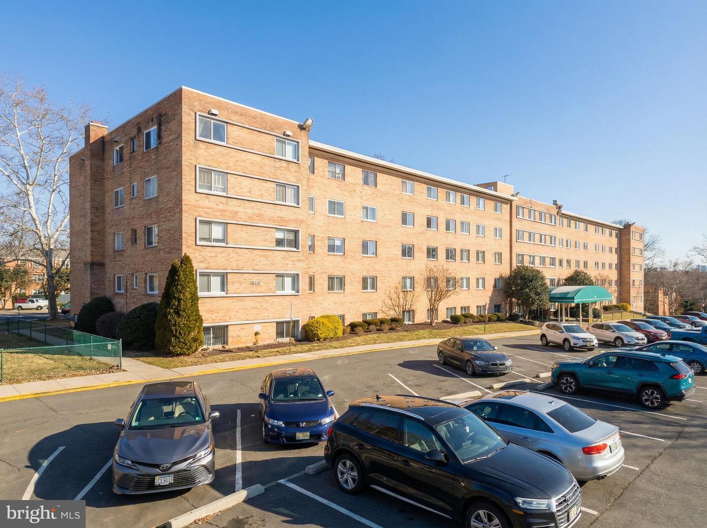 5101 8TH RD S #13, ARLINGTON, Virginia 22204, 1 Bedroom Bedrooms, ,1 BathroomBathrooms,Residential,For sale,5101 8TH RD S #13,VAAR2068334 MLS # VAAR2068334