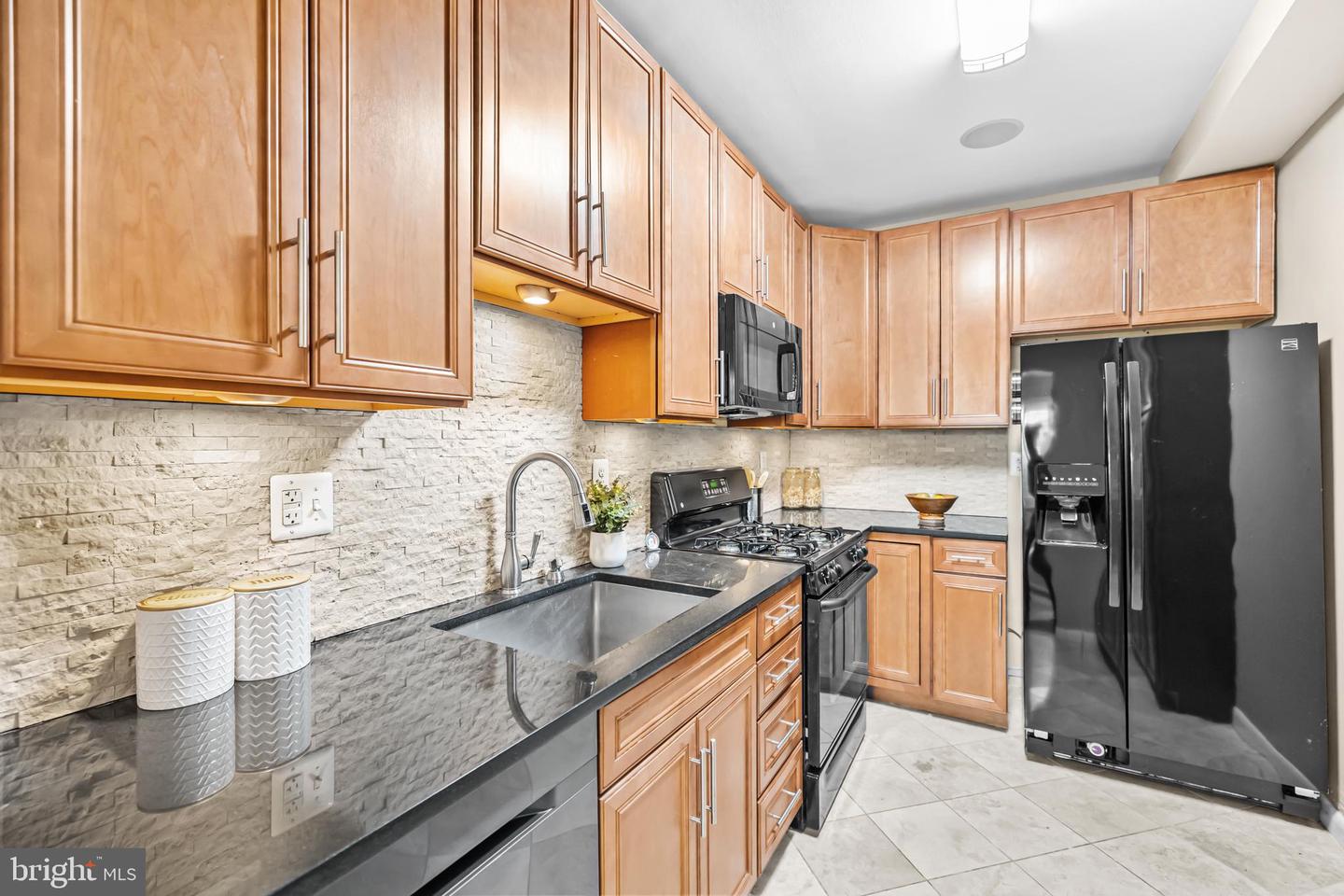 5101 8TH RD S #13, ARLINGTON, Virginia 22204, 1 Bedroom Bedrooms, ,1 BathroomBathrooms,Residential,For sale,5101 8TH RD S #13,VAAR2068334 MLS # VAAR2068334