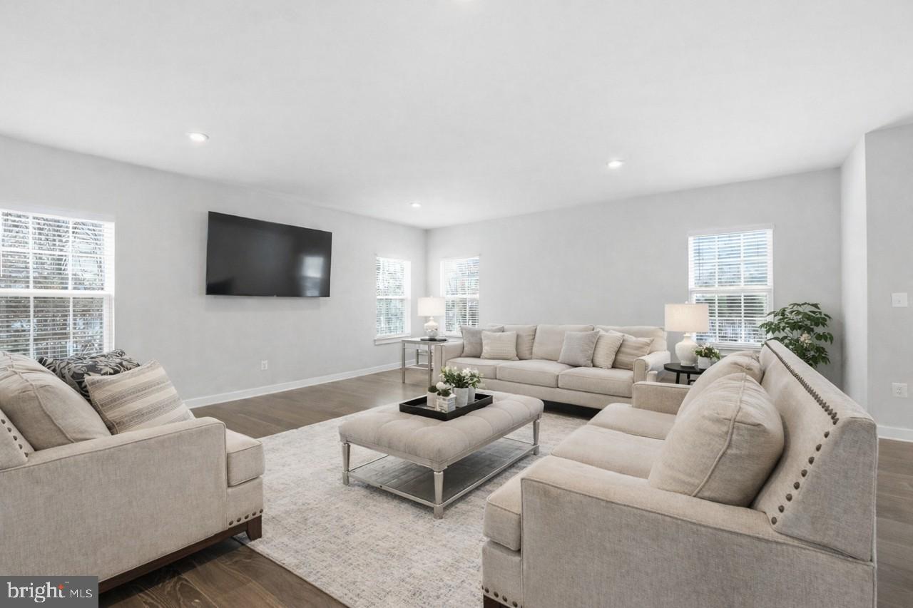 10404 ALLENDALE CT, SPOTSYLVANIA, Virginia 22551, 4 Bedrooms Bedrooms, 6 Rooms Rooms,3 BathroomsBathrooms,Residential,For sale,10404 ALLENDALE CT,VASP2039002 MLS # VASP2039002