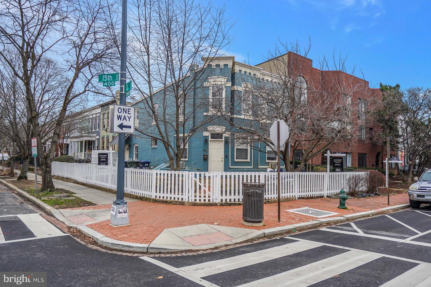 400 15TH ST SE, WASHINGTON, District Of Columbia 20003, 4 Bedrooms Bedrooms, ,2 BathroomsBathrooms,Residential,For sale,400 15TH ST SE,DCDC2244546 MLS # DCDC2244546