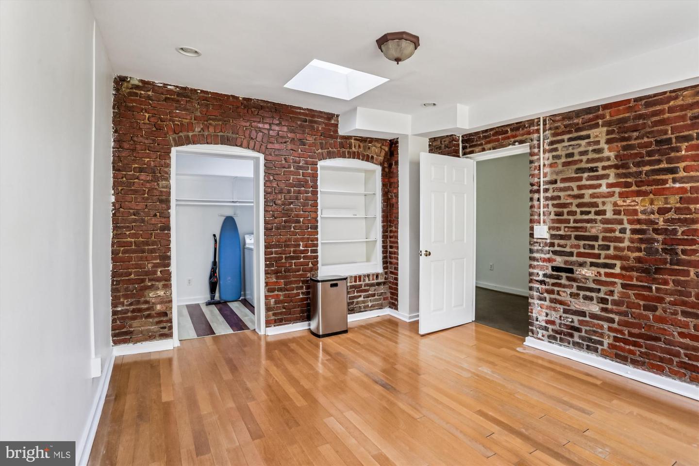 400 15TH ST SE, WASHINGTON, District Of Columbia 20003, 4 Bedrooms Bedrooms, ,2 BathroomsBathrooms,Residential,For sale,400 15TH ST SE,DCDC2244546 MLS # DCDC2244546