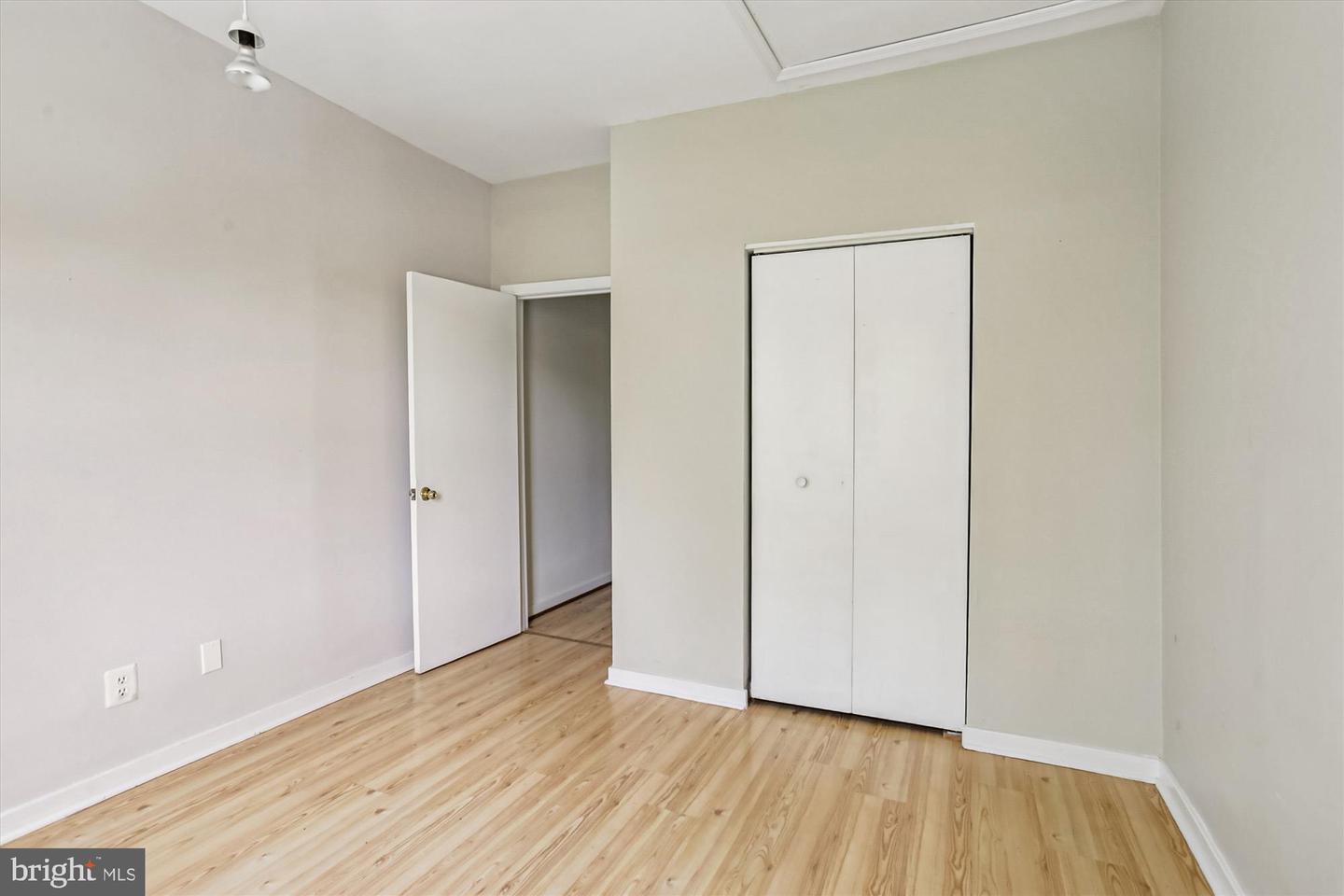 400 15TH ST SE, WASHINGTON, District Of Columbia 20003, 4 Bedrooms Bedrooms, ,2 BathroomsBathrooms,Residential,For sale,400 15TH ST SE,DCDC2244546 MLS # DCDC2244546