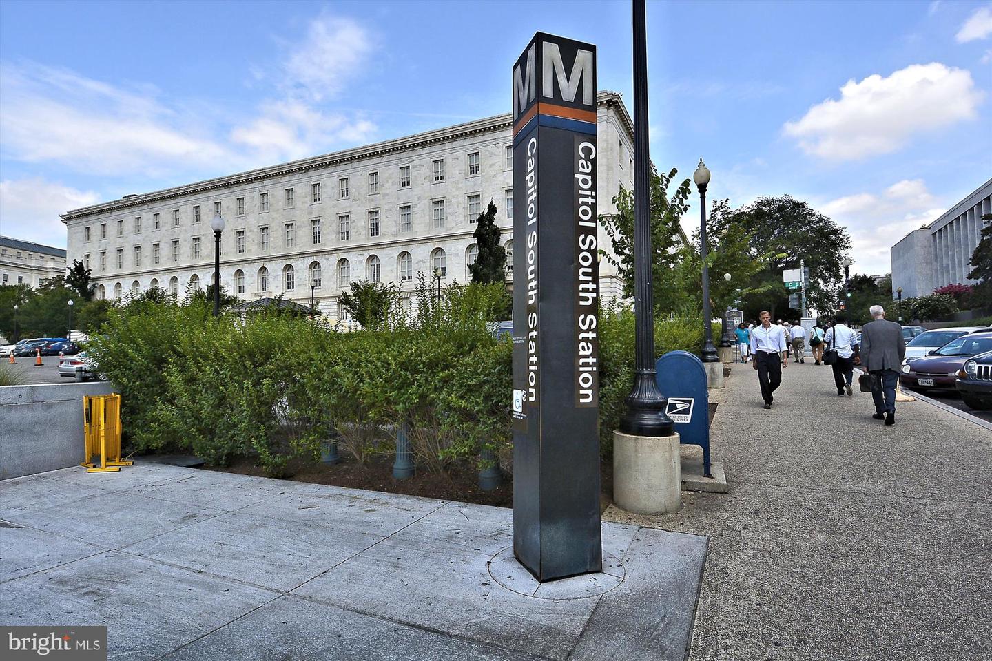 400 15TH ST SE, WASHINGTON, District Of Columbia 20003, 4 Bedrooms Bedrooms, ,2 BathroomsBathrooms,Residential,For sale,400 15TH ST SE,DCDC2244546 MLS # DCDC2244546