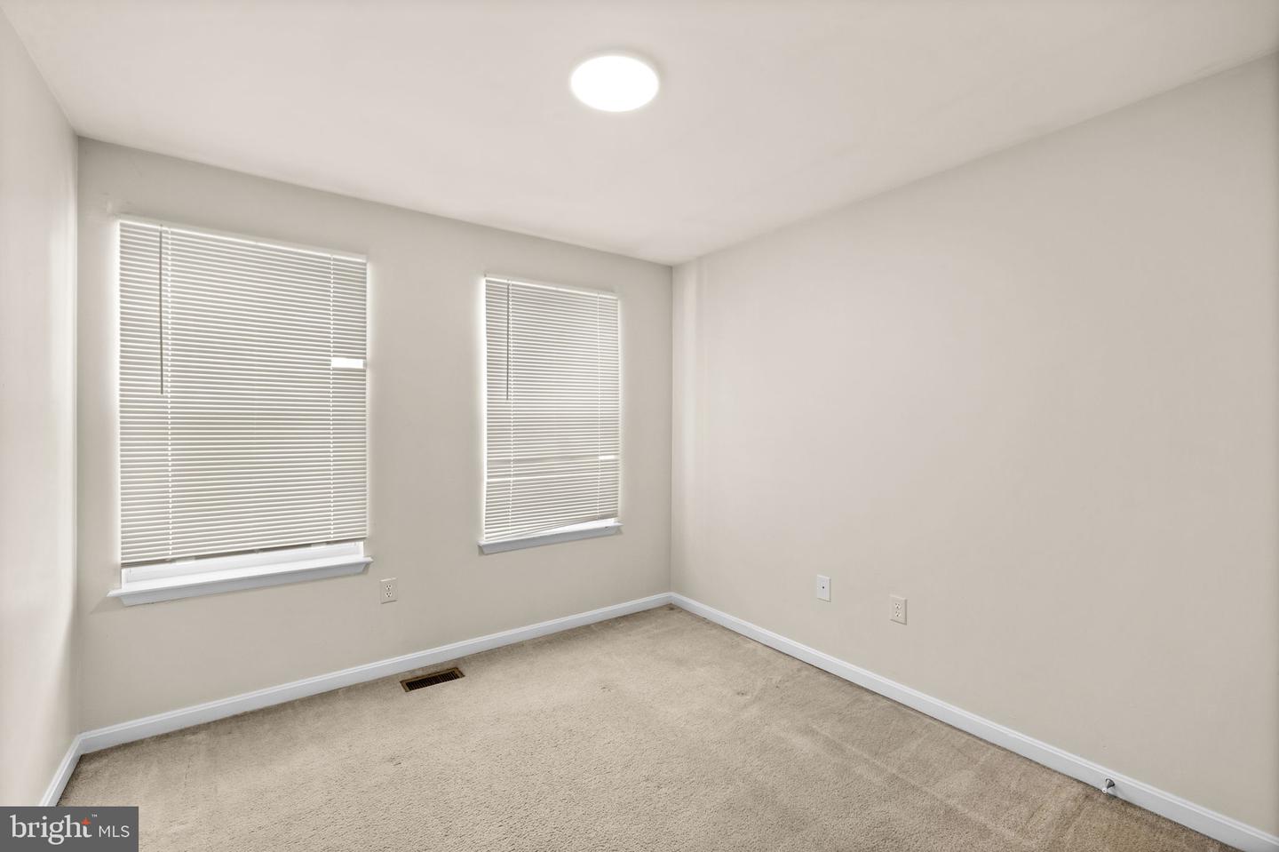 5177 MALLARDS LANDING DR, KING GEORGE, Virginia 22485, 4 Bedrooms Bedrooms, ,3 BathroomsBathrooms,Residential,For sale,5177 MALLARDS LANDING DR,VAKG2007602 MLS # VAKG2007602