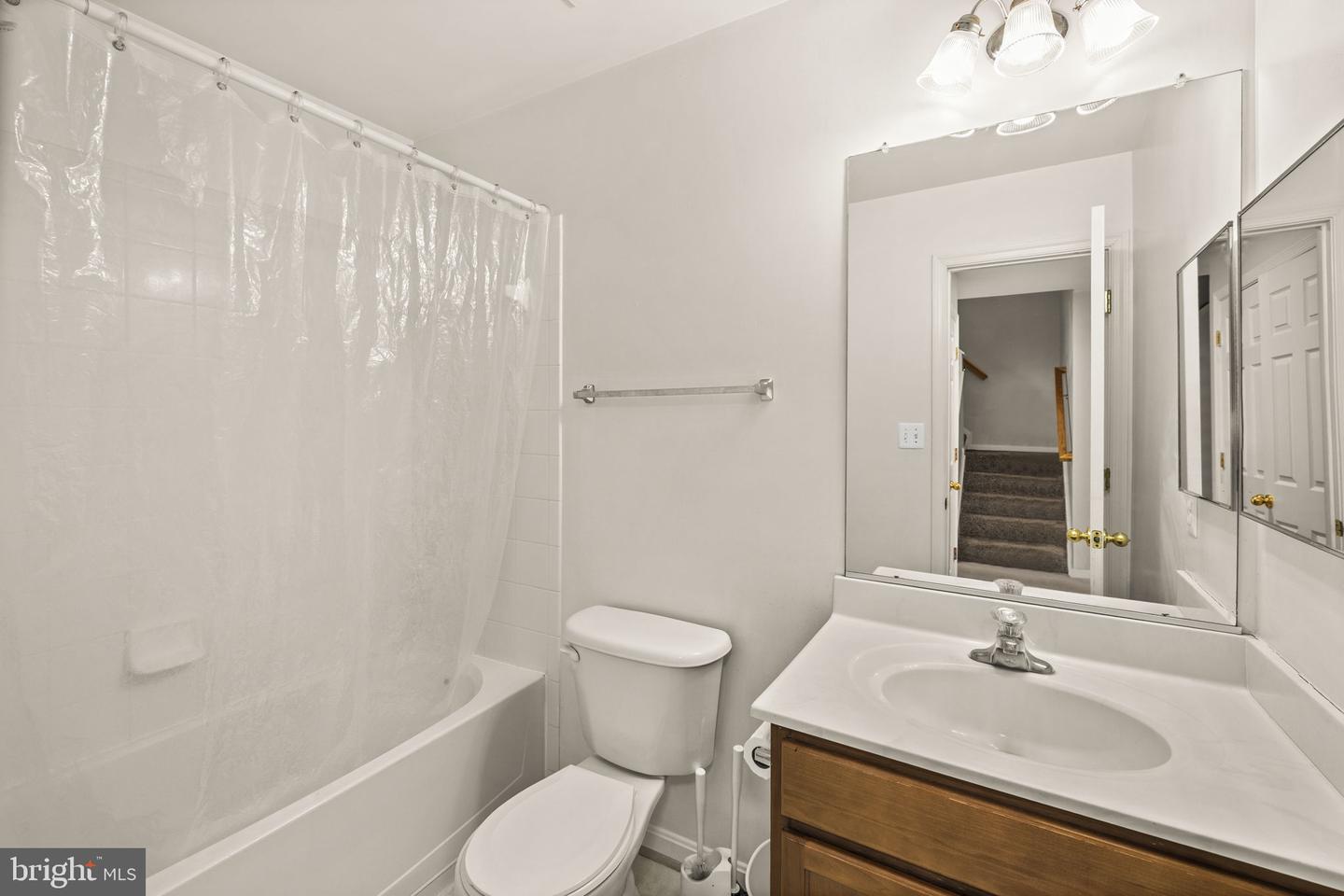 5177 MALLARDS LANDING DR, KING GEORGE, Virginia 22485, 4 Bedrooms Bedrooms, ,3 BathroomsBathrooms,Residential,For sale,5177 MALLARDS LANDING DR,VAKG2007602 MLS # VAKG2007602