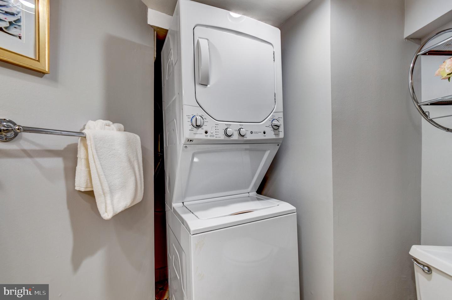 1726 U ST NW #1, WASHINGTON, District Of Columbia 20009, 2 Bedrooms Bedrooms, ,2 BathroomsBathrooms,Residential,For sale,1726 U ST NW #1,DCDC2244804 MLS # DCDC2244804