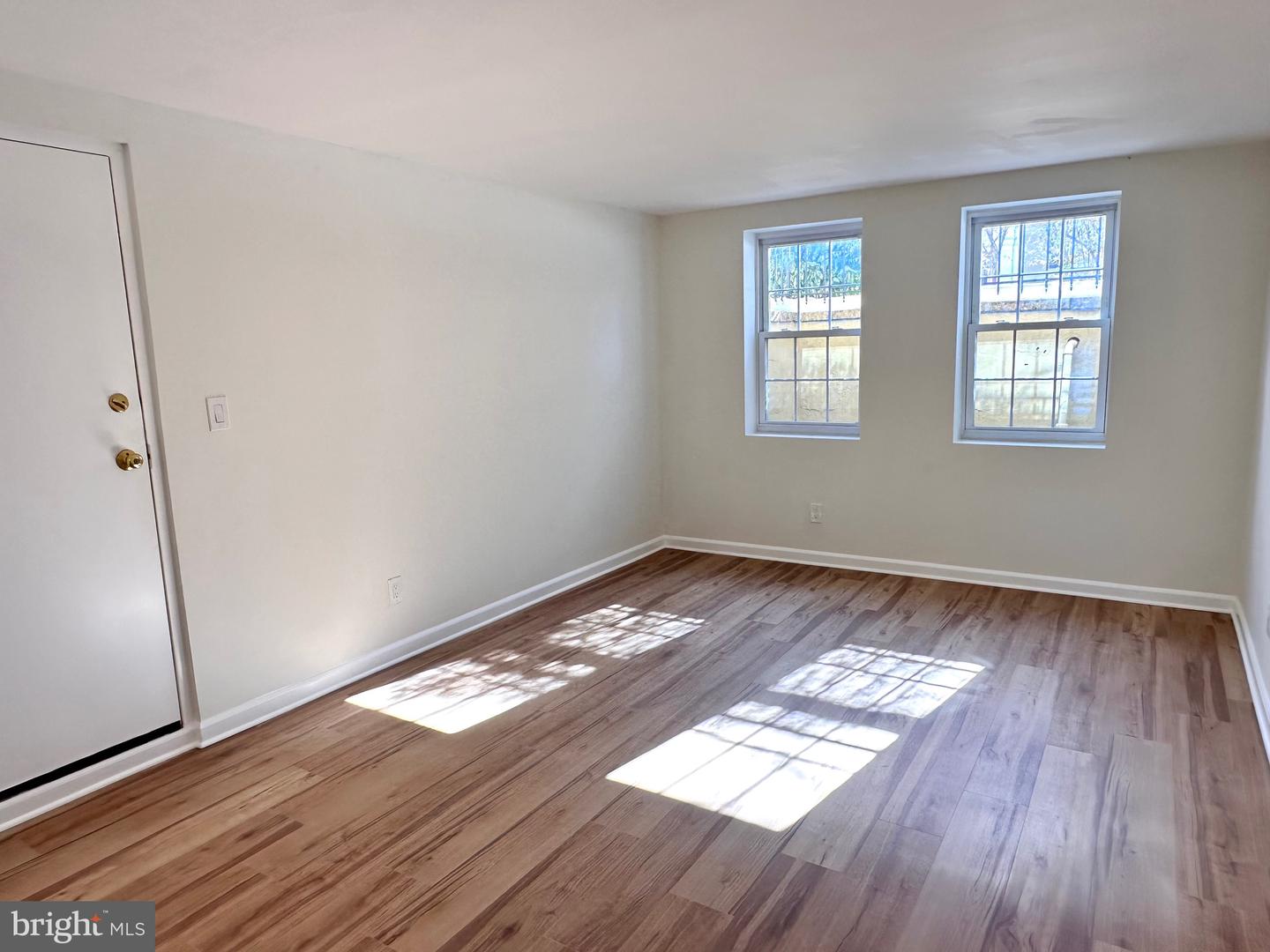 6608 E WAKEFIELD DR #J-1, ALEXANDRIA, Virginia 22307, 1 Bedroom Bedrooms, ,1 BathroomBathrooms,Residential,For sale,6608 E WAKEFIELD DR #J-1,VAFX2289332 MLS # VAFX2289332