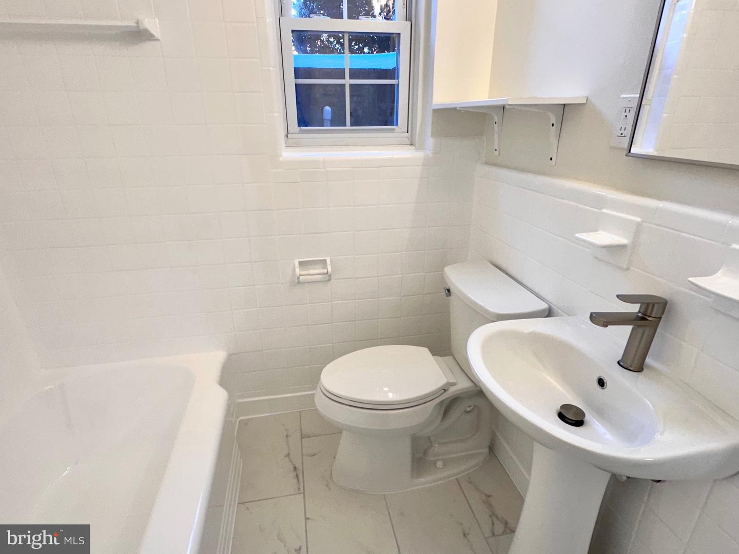 6608 E WAKEFIELD DR #J-1, ALEXANDRIA, Virginia 22307, 1 Bedroom Bedrooms, ,1 BathroomBathrooms,Residential,For sale,6608 E WAKEFIELD DR #J-1,VAFX2289332 MLS # VAFX2289332