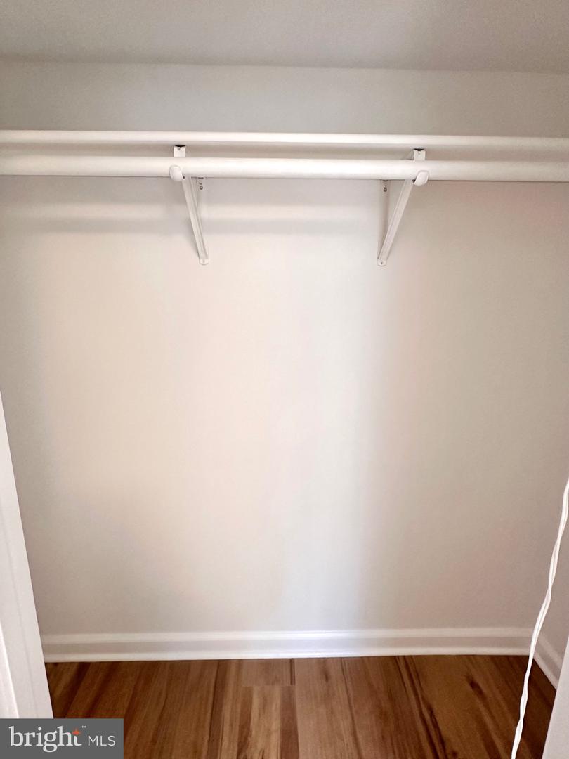 6608 E WAKEFIELD DR #J-1, ALEXANDRIA, Virginia 22307, 1 Bedroom Bedrooms, ,1 BathroomBathrooms,Residential,For sale,6608 E WAKEFIELD DR #J-1,VAFX2289332 MLS # VAFX2289332