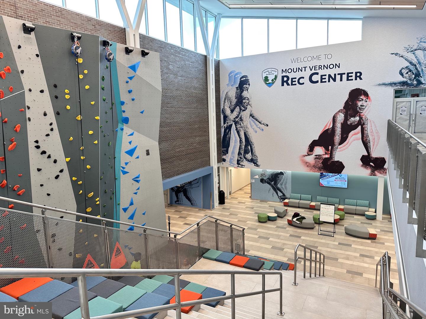 6608 E WAKEFIELD DR #J-1, ALEXANDRIA, Virginia 22307, 1 Bedroom Bedrooms, ,1 BathroomBathrooms,Residential,For sale,6608 E WAKEFIELD DR #J-1,VAFX2289332 MLS # VAFX2289332