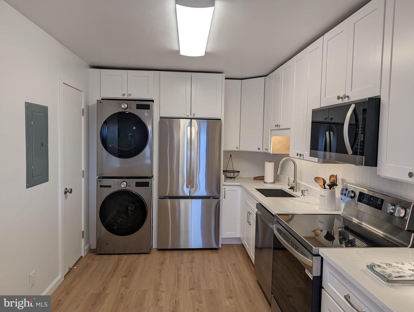 8340 GREENSBORO DR #509, MCLEAN, Virginia 22102, 1 Bedroom Bedrooms, ,1 BathroomBathrooms,Residential,For sale,8340 GREENSBORO DR #509,VAFX2289356 MLS # VAFX2289356