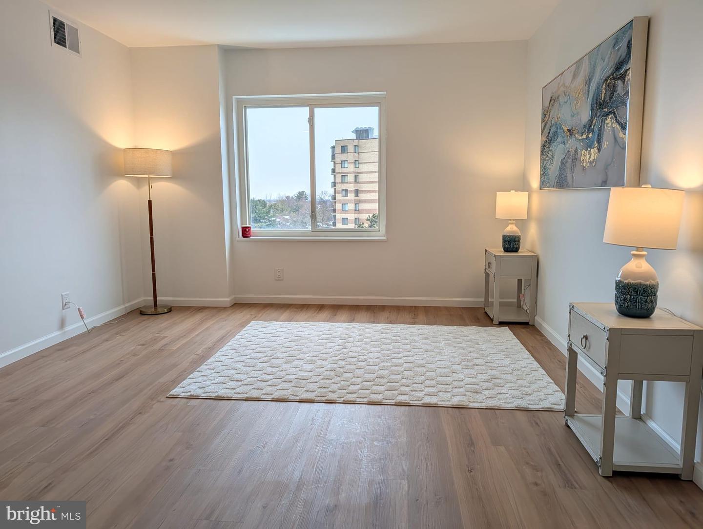 8340 GREENSBORO DR #509, MCLEAN, Virginia 22102, 1 Bedroom Bedrooms, ,1 BathroomBathrooms,Residential,For sale,8340 GREENSBORO DR #509,VAFX2289356 MLS # VAFX2289356