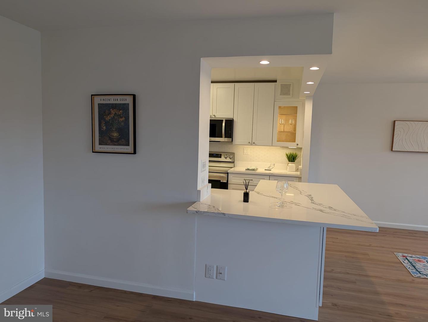 8340 GREENSBORO DR #509, MCLEAN, Virginia 22102, 1 Bedroom Bedrooms, ,1 BathroomBathrooms,Residential,For sale,8340 GREENSBORO DR #509,VAFX2289356 MLS # VAFX2289356