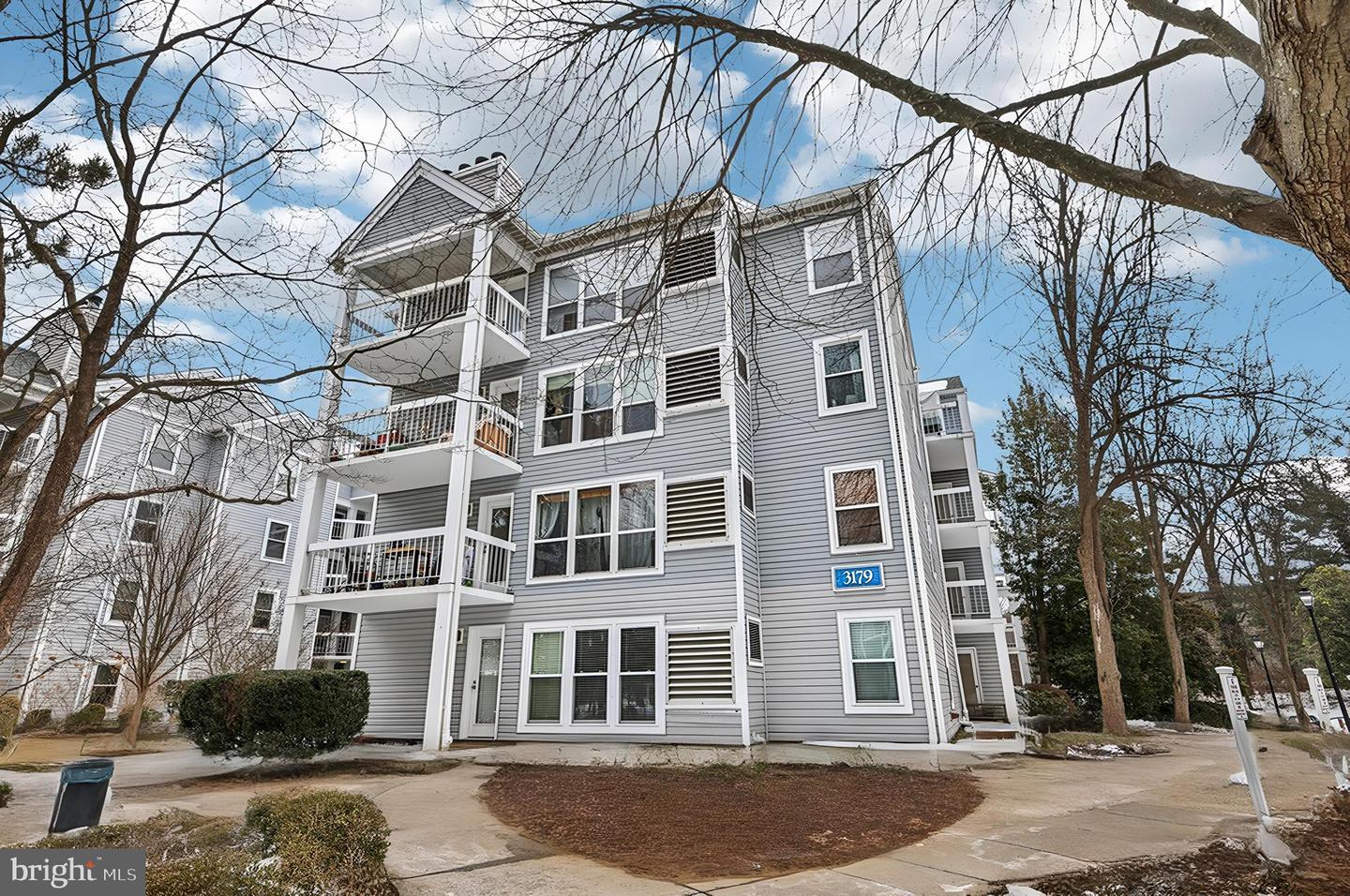 3179 SUMMIT SQUARE DR #2-B6, OAKTON, Virginia 22124, 1 Bedroom Bedrooms, ,1 BathroomBathrooms,Residential,For sale,3179 SUMMIT SQUARE DR #2-B6,VAFX2289432 MLS # VAFX2289432